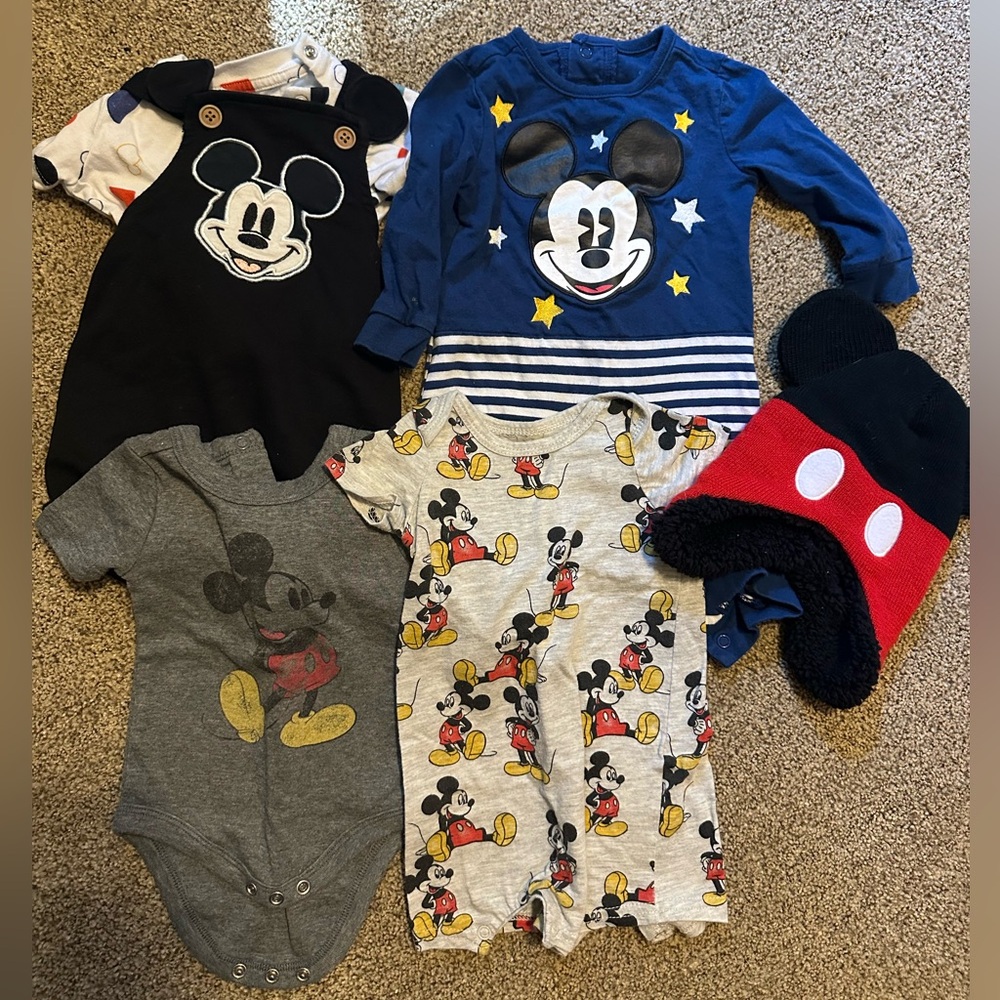 Mickey Mouse baby bundle 3-6 & 6months (5items!!)